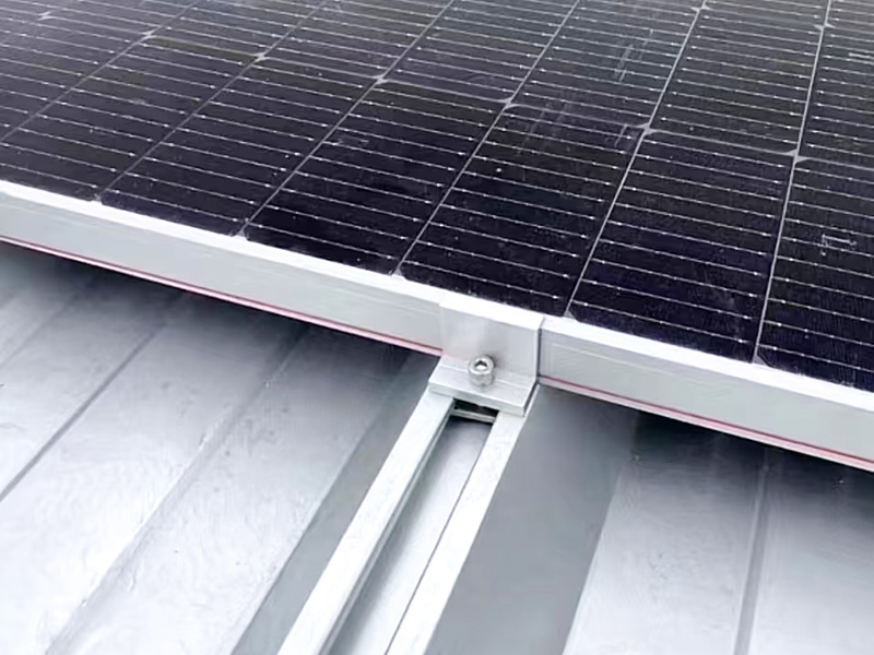 YX25-820 光伏瓦冷弯成型机