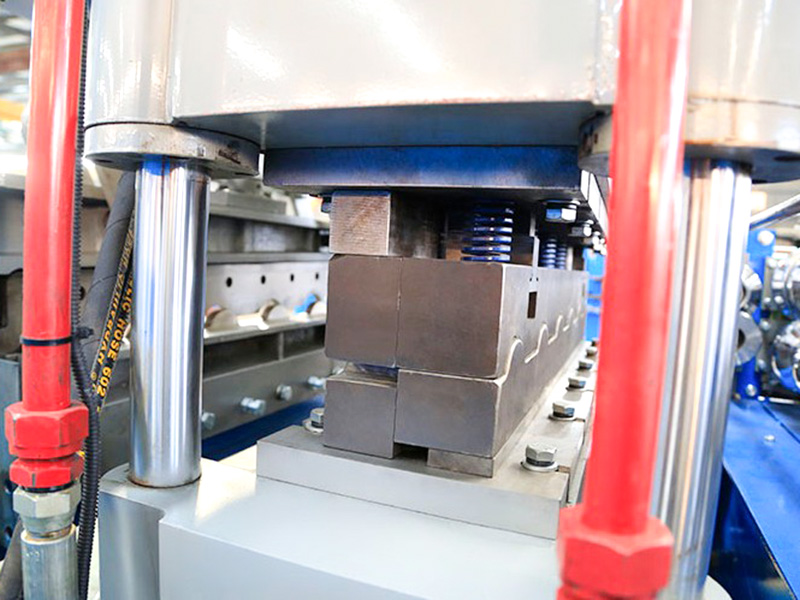 YX25-162-810琉璃瓦冷弯成型机