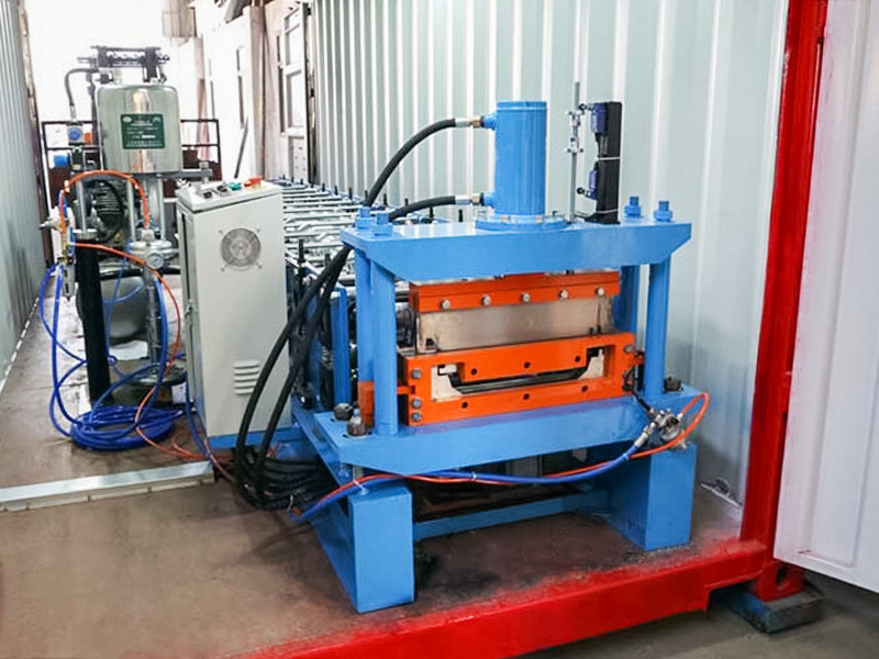 YX66-470贝母板冷弯成型机
